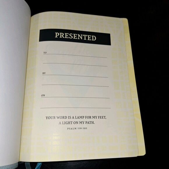 NIV, Starting Place Study Bible (An Introductory Study Bible), Leathersoft, Teal - Picture 4 of 14